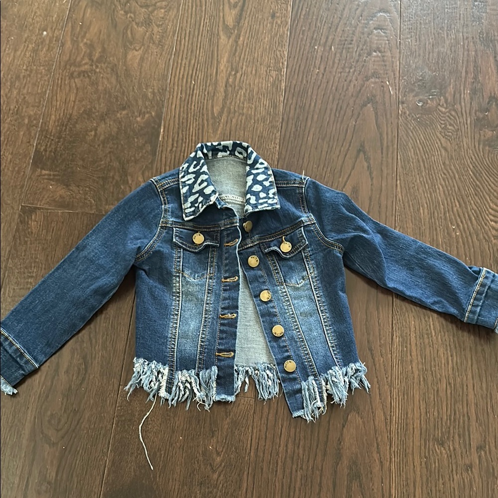 Blue Cropped Jean Jacket with Distressed Hem and Embellished Collar